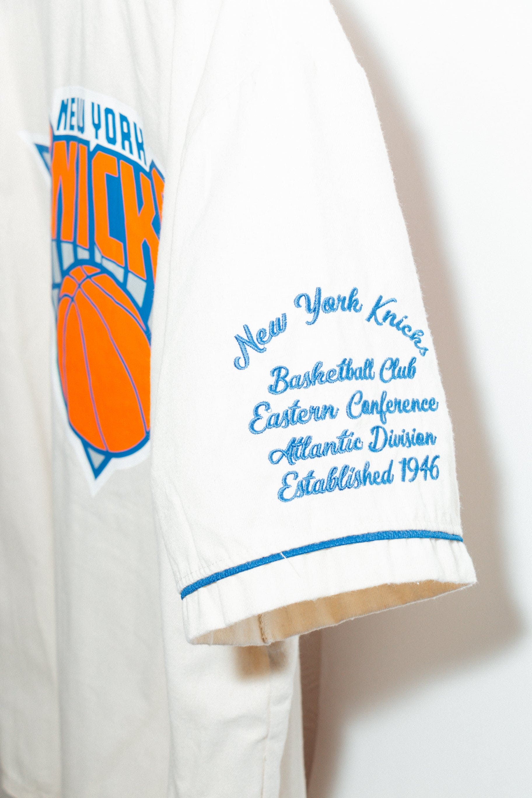 Knicks Baseball Jersey (Vintage NBA Licensed) L - Image 3